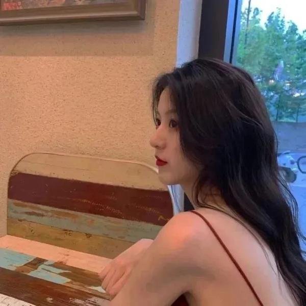 开画少女漫
